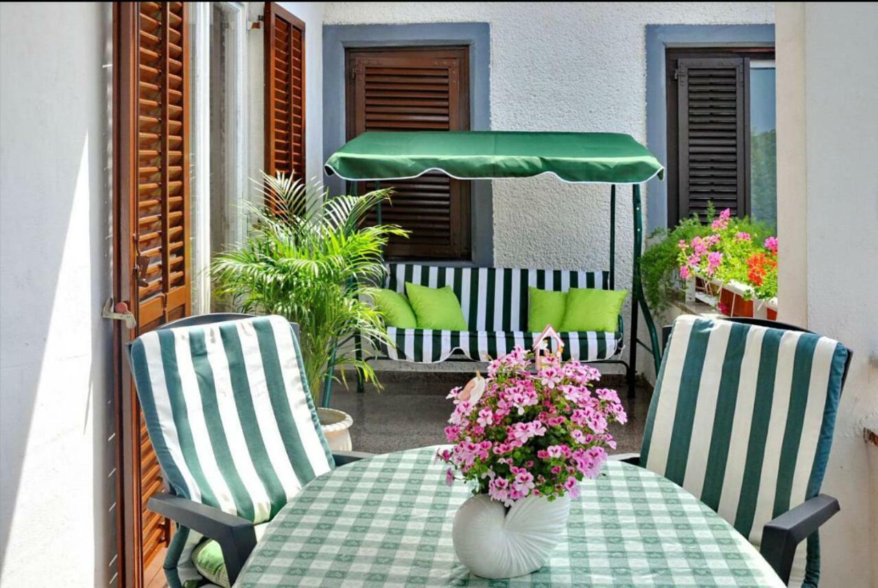 New!!! 2024 Marea With Xxl Sunny Terrace Apartment Porec